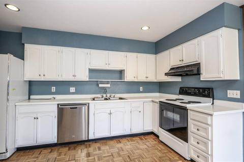 794 Danbury Rd, Forest Park, OH 45240 photo 5