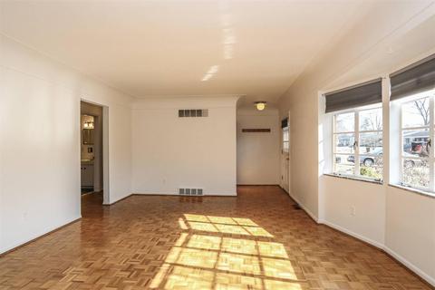 794 Danbury Rd, Forest Park, OH 45240 photo 4