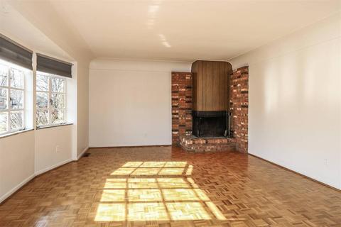 794 Danbury Rd, Forest Park, OH 45240 photo 3