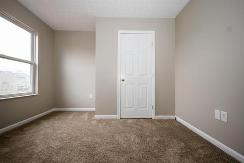 7828 Highbrook Dr, Hamilton Township, OH 45039 photo 35