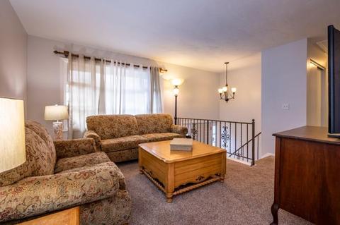 6838 Sayler Ave, Cincinnati, OH 45233 photo 8