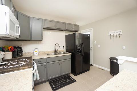 490 Odin Dr, Cincinnati, OH 45244 photo 8