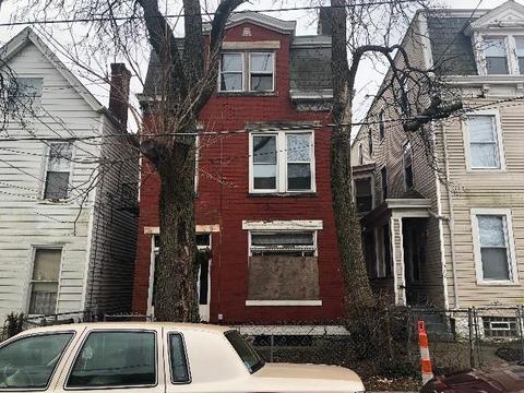 569 Wilkinson St, Cincinnati, OH 45206 photo 1