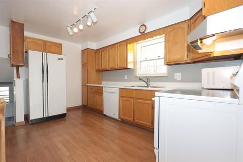 8510 Cavalier Dr, Cincinnati, OH 45231 photo 18