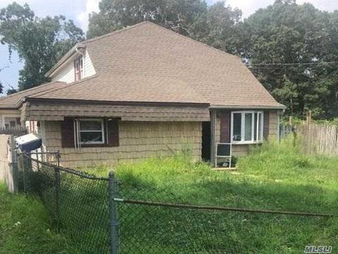 8510 Cavalier Dr, Cincinnati, OH 45231 photo 1