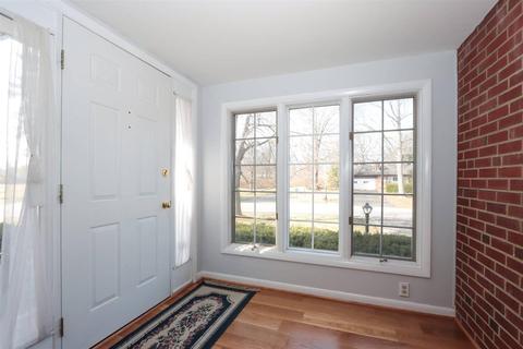 8510 Cavalier Dr, Cincinnati, OH 45231 photo 8