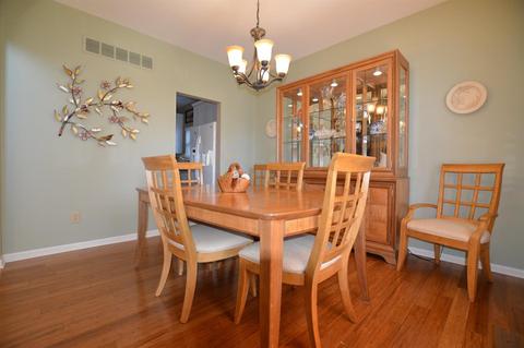 869 Castlebay Dr, Cincinnati, OH 45245 photo 10