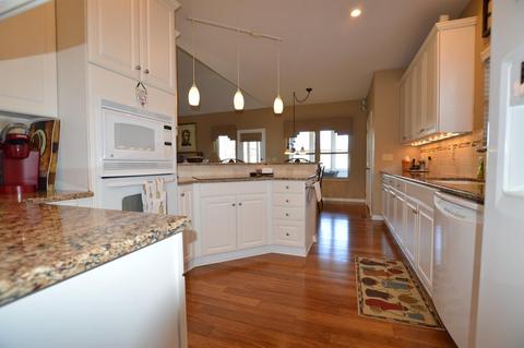 869 Castlebay Dr, Cincinnati, OH 45245 photo 13