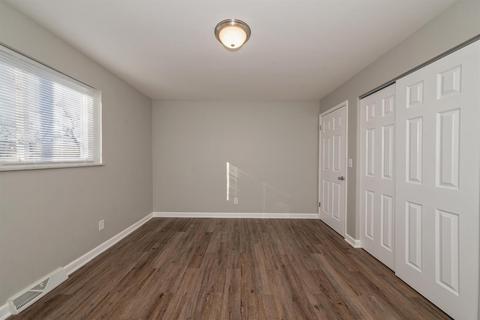 8958 Daly Rd, Cincinnati, OH 45231 photo 12