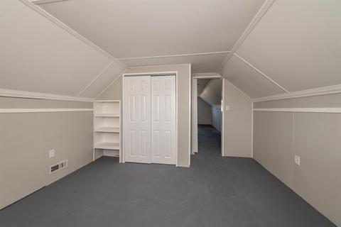 8958 Daly Rd, Cincinnati, OH 45231 photo 25