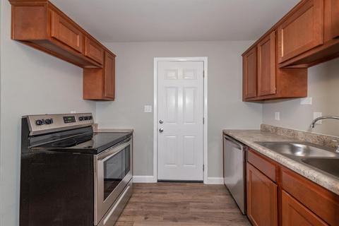 8958 Daly Rd, Cincinnati, OH 45231 photo 18