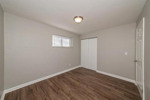 8958 Daly Rd, Cincinnati, OH 45231 photo 9