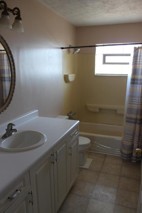 12154 Pippin Rd, Cincinnati, OH 45231 photo 8