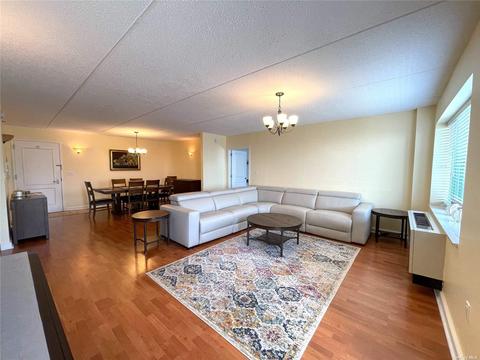 819 Brough Ave, Hamilton, OH 45015 photo 1