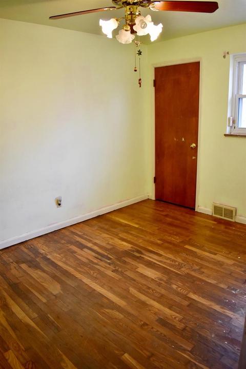 1006 Hempstead Dr, Cincinnati, OH 45231 photo 8