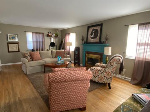 134 Junedale Dr, Greenhills, OH 45218 photo 5