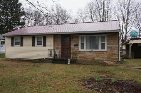 718 Center St, Blanchester, OH 45107 photo 2
