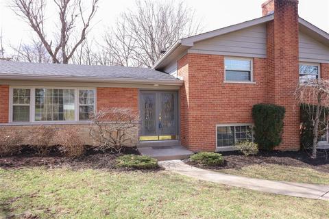 1018 Newcastle Dr, Cincinnati, OH 45231 photo 2
