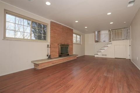 1018 Newcastle Dr, Cincinnati, OH 45231 photo 10