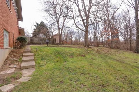 1018 Newcastle Dr, Cincinnati, OH 45231 photo 27