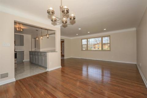 1018 Newcastle Dr, Cincinnati, OH 45231 photo 15