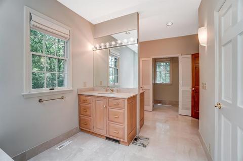 8575 Deep Run Ln, Cincinnati, OH 45243 photo 34