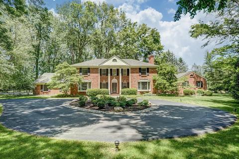 8575 Deep Run Ln, Cincinnati, OH 45243 photo 3