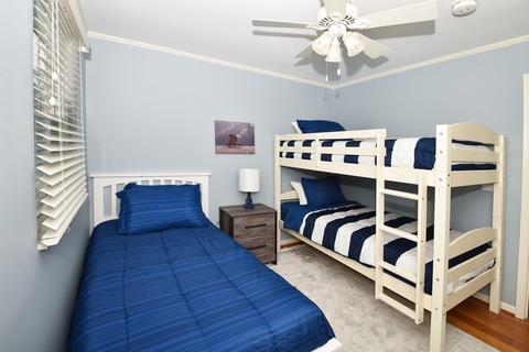 9489 Fallson Ct, Blue Ash, OH 45242 photo 13