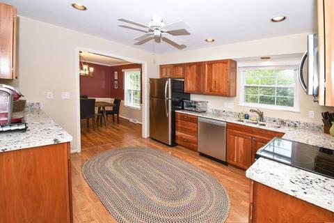 9489 Fallson Ct, Blue Ash, OH 45242 photo 4
