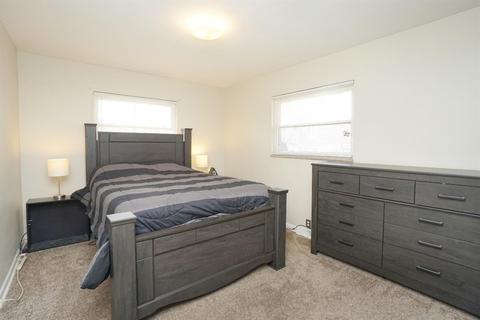8675 Pringle Dr, Cincinnati, OH 45231 photo 16