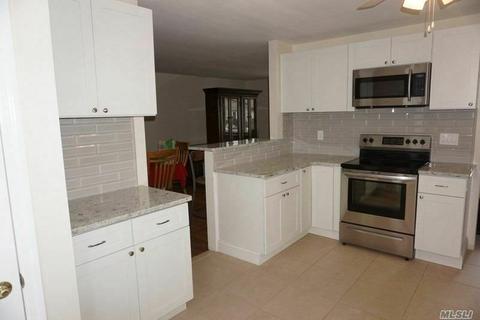 8675 Pringle Dr, Cincinnati, OH 45231 photo 2