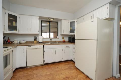8675 Pringle Dr, Cincinnati, OH 45231 photo 7