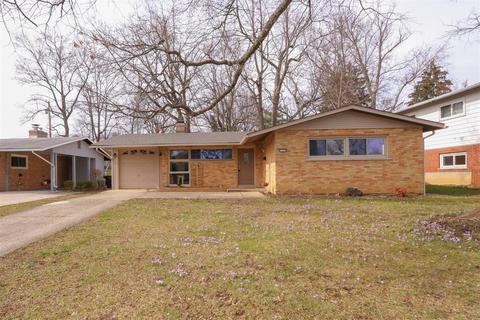 10 Hamlin Dr, Greenhills, OH 45218 photo 2