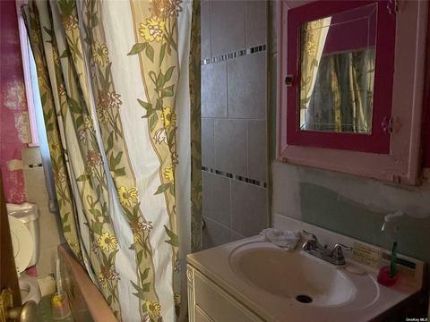10 Hamlin Dr, Greenhills, OH 45218 photo 6