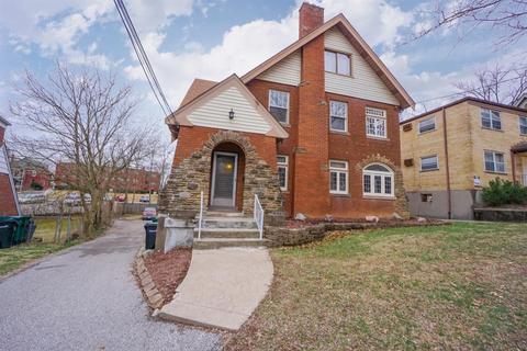 2735 Powell Dr, Cincinnati, OH 45211 photo 2