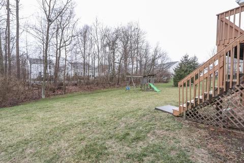 887 Ellery Dr, Cincinnati, OH 45245 photo 29