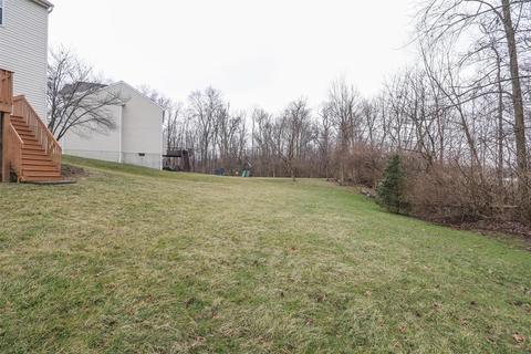 887 Ellery Dr, Cincinnati, OH 45245 photo 27