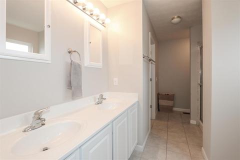 887 Ellery Dr, Cincinnati, OH 45245 photo 16