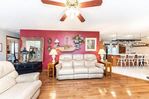 120 Heritage Blvd, Mount Orab, OH 45154 photo 4