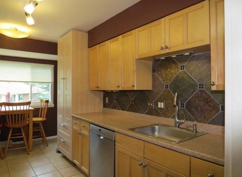 157 Junefield Ave, Greenhills, OH 45218 photo 3