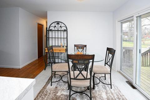 114 Junedale Dr, Greenhills, OH 45218 photo 8
