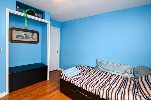 114 Junedale Dr, Greenhills, OH 45218 photo 20