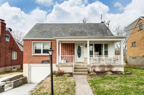 3675 Edgebrook Dr, Cincinnati, OH 45248 photo 1