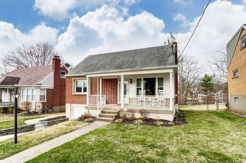 3675 Edgebrook Dr, Cincinnati, OH 45248 photo 2