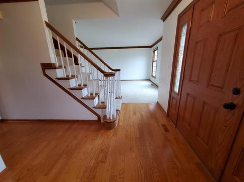 859 Stonebridge Dr, Cincinnati, OH 45233 photo 5