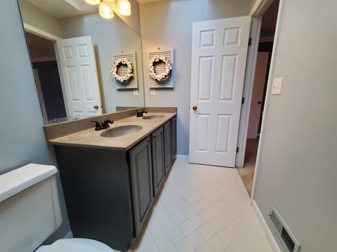 859 Stonebridge Dr, Cincinnati, OH 45233 photo 27