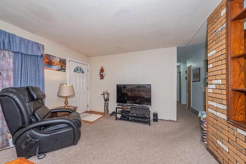 11524 Geneva Rd, Forest Park, OH 45240 photo 7