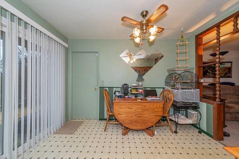 11524 Geneva Rd, Forest Park, OH 45240 photo 9