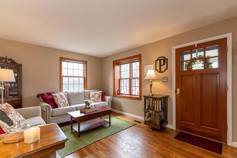 8564 Darnell Ave, Cincinnati, OH 45236 photo 2