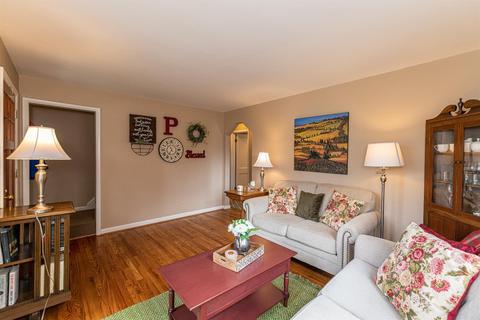 8564 Darnell Ave, Cincinnati, OH 45236 photo 3